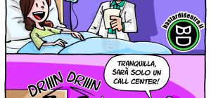 Chirurgo multitasking: salva vite e risponde alle chiamate senza mani. Letteralmente.